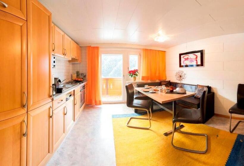 Апартаменты 2 Спальни, Appartement Zint