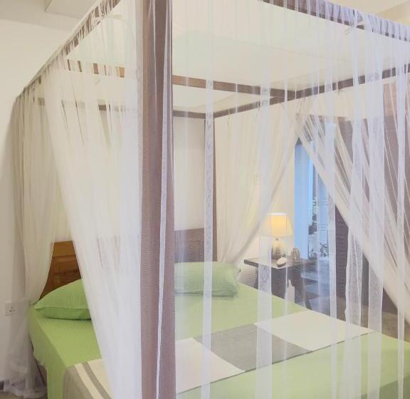 Номер Basic, Galle Fancy Guesthouse, 5 Ac Bedrooms Villa