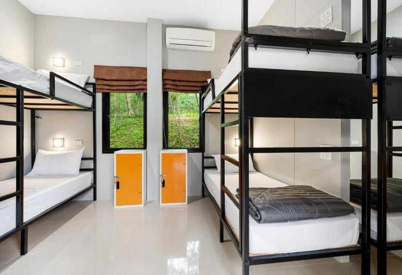 공동 객실, Chill Inn Samui Hostel And Restaurant