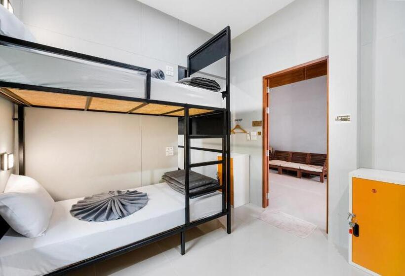 공동 객실, Chill Inn Samui Hostel And Restaurant