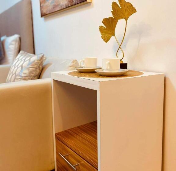 스탠다드 발코니 스튜디오, Neri’s Place At Azure North