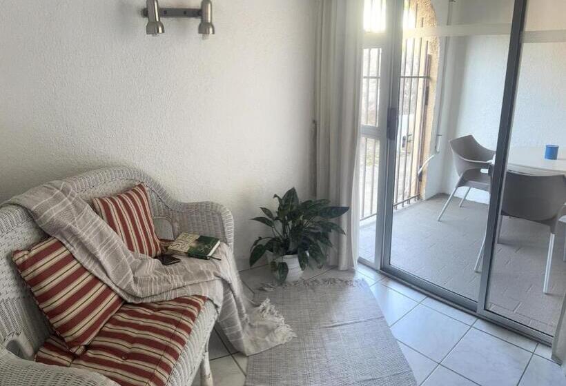 Номер Стандарт Трехместный, Busa House