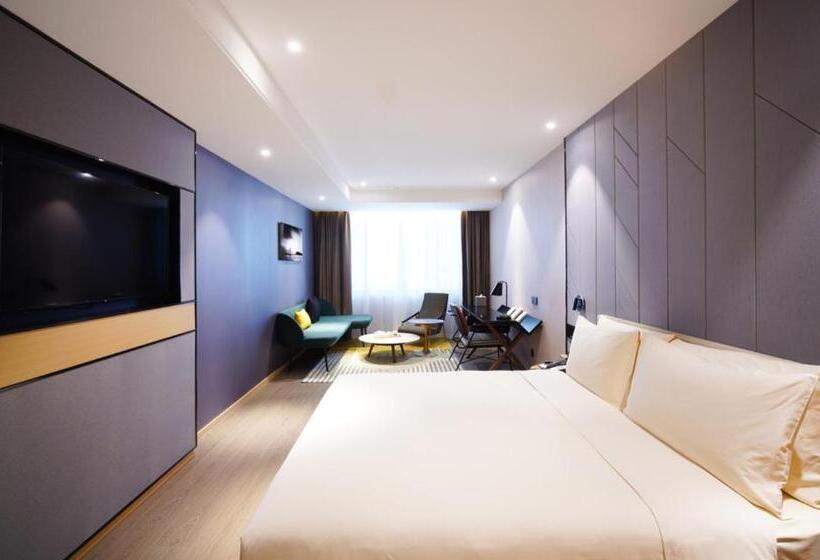 Номер Стандартный с Видом, Atour Hotel Gangding Metro Station Taikoo Hui Tianhe Guangzhou     Free Shuttle Bus Service Between