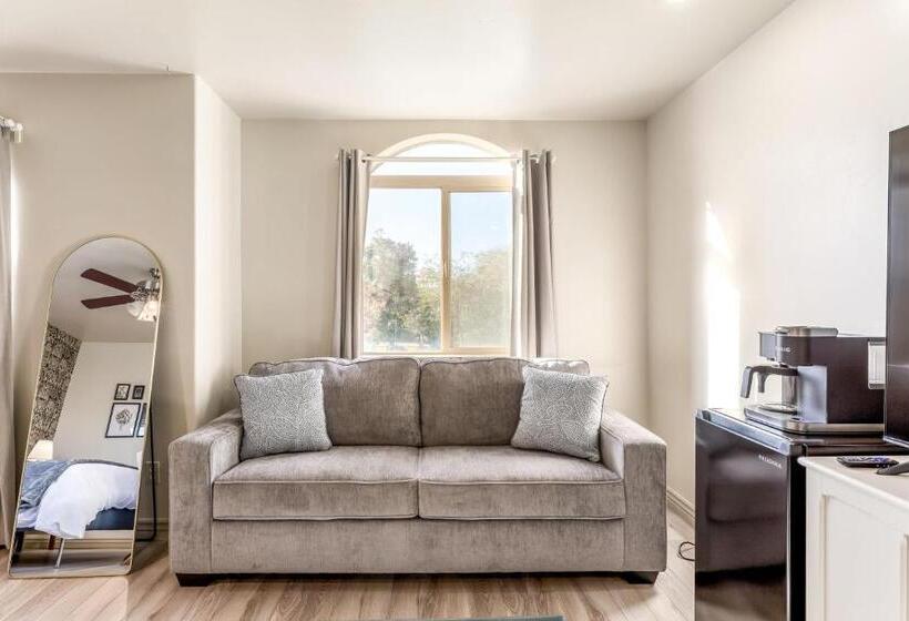Студия Стандарт, Spacious Studio Retreat L Century By Stay