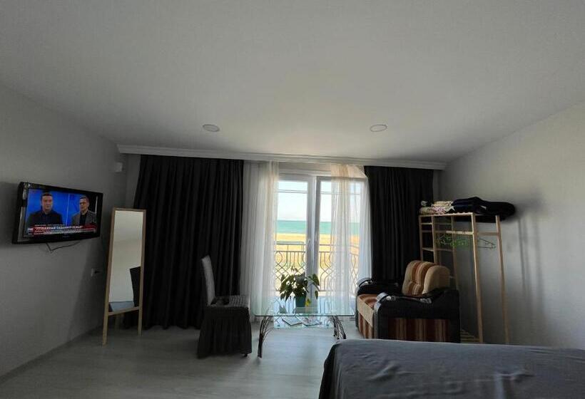 带1个卧室的带海景的公寓, Airport Confort Guest House