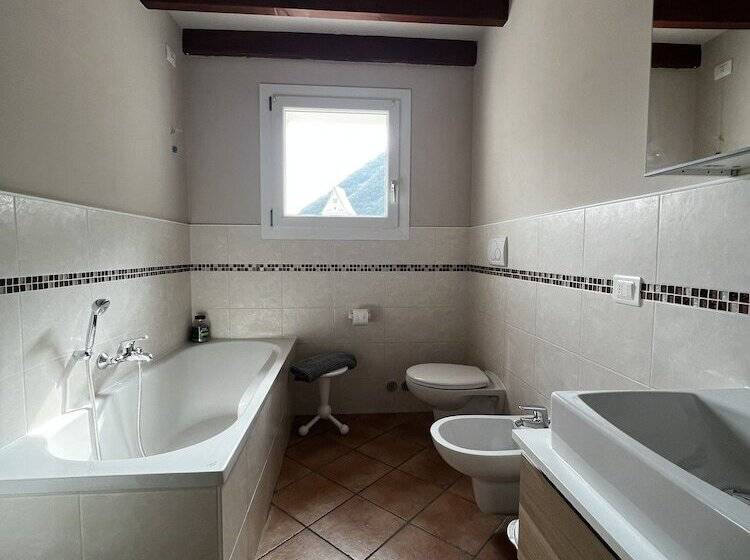 家庭套房, Borgo Lungofiume B&b