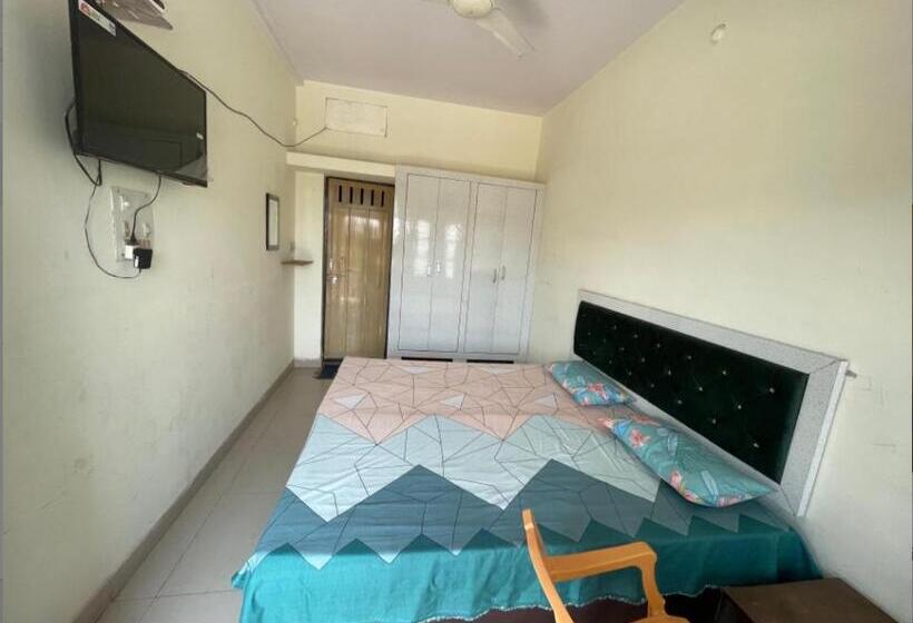 标准间带阳台, Garg Complex Guesthouse