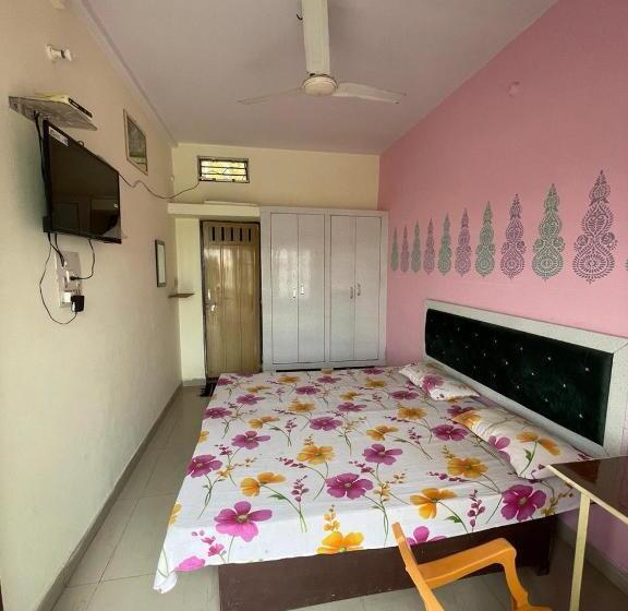 标准间带阳台, Garg Complex Guesthouse