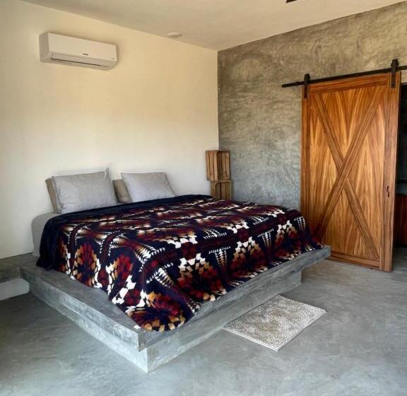 מיטת קינג בסוויטה, Villas Del Scarlet Cardones