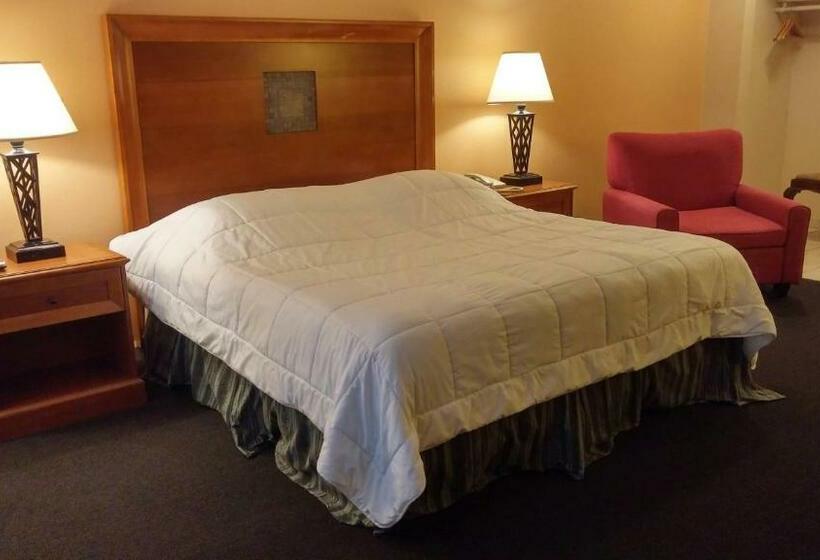 带大床的标准间, Oceans Inn & Suites