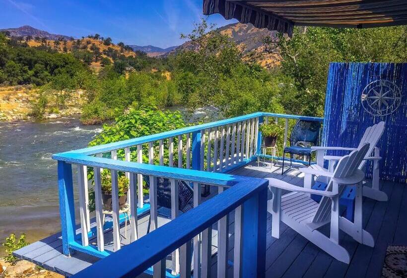 Люкс, Rio Sierra Riverhouse