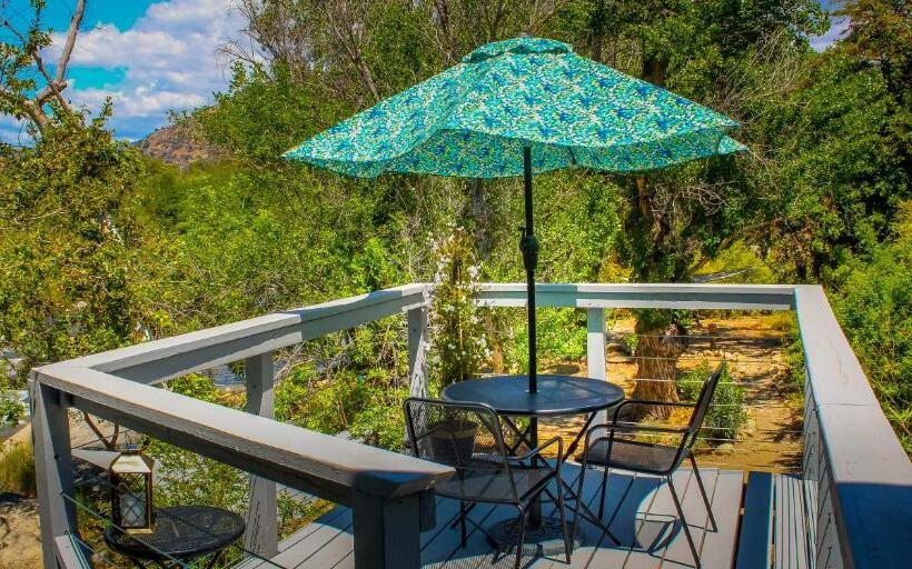 Студия Deluxe, Rio Sierra Riverhouse