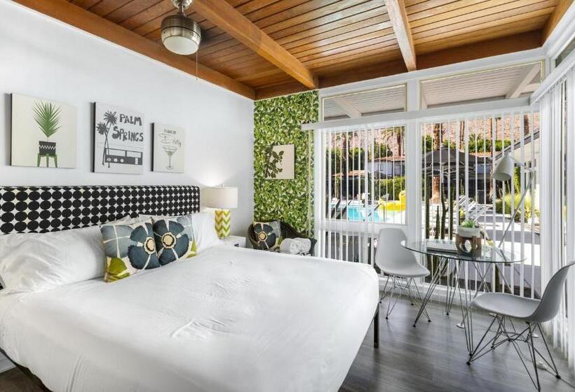 스탠다드 룸 킹사이즈 침대, The Three Fifty Hotel, A Kirkwood Collection