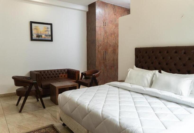 Люкс Superior, The Lodgers Hotel Near India Expo Centre & Mart Greater Noida