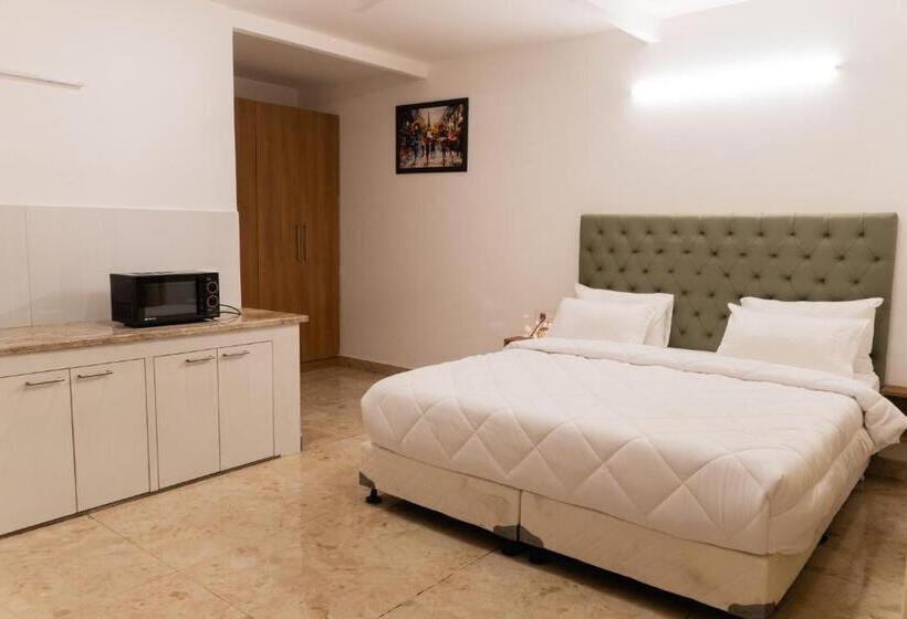 Номер Стандарт, The Lodgers Hotel Near India Expo Centre & Mart Greater Noida