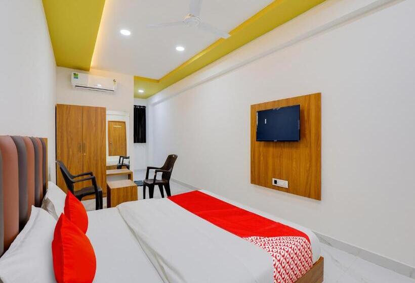 Трехместный Номер Классика, Oyo Hotel Raghav Palace