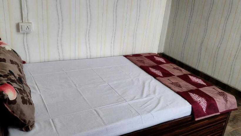 Номер Стандарт Индивидуальный, Shiva Guest House
