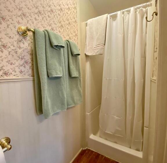 스탠다드 룸, Pansy’s Parlor Bed & Breakfast