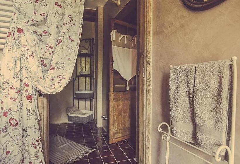 Номер Стандарт, Relais Di Charme Frazione Chiavolino