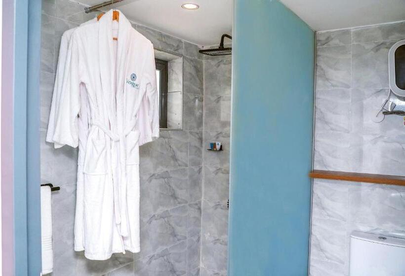 سوییت با چشم‌انداز دریا, Vogue Beach Resort