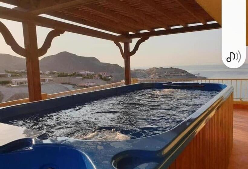 1 Bedroom Penthouse Apartment, بنت هاوس ببورتو السخنة