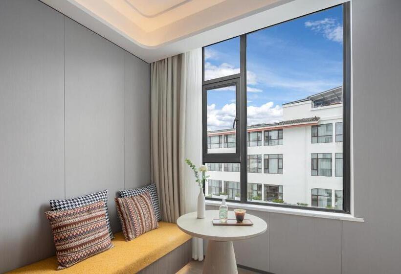 Номер Стандарт Вид на Сад, Kasion Purey Designer Hotel   Lijiang Ancient City Sifang Street