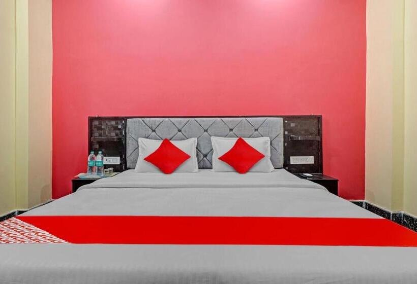 三人经典房间, Oyo Flagship 81375 Hotel Kashi
