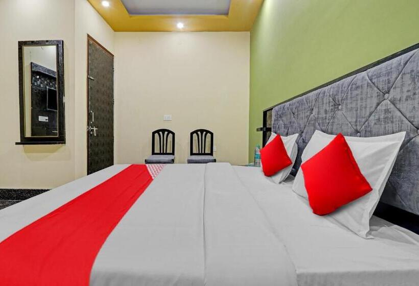 三人经典房间, Oyo Flagship 81375 Hotel Kashi