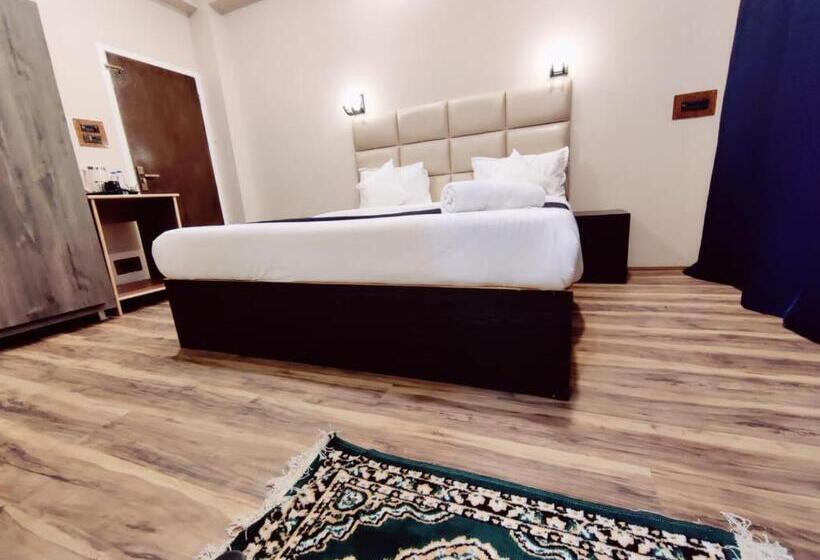 חדר אקונומי, Gulshan Palace