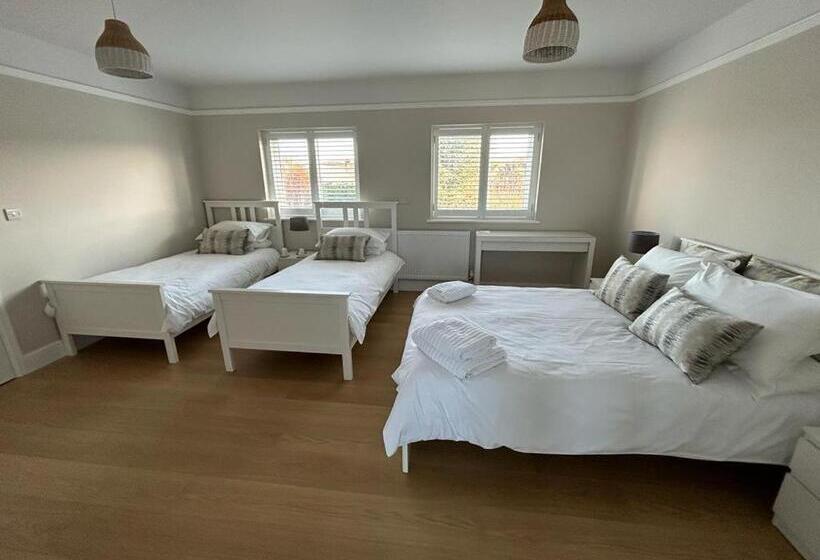 Четырехместный Номер Стандарт, Magnolia House