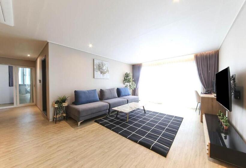 패밀리 스위트, Hound Hotel Sasang