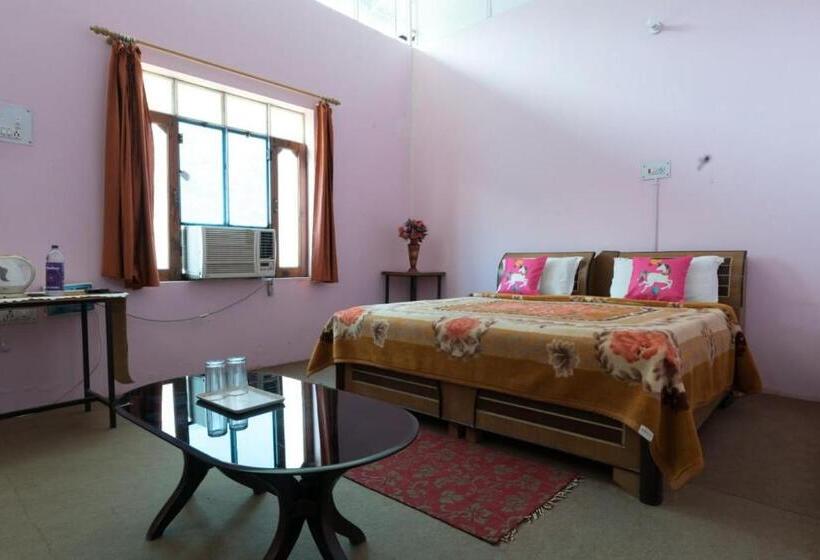 Стандартный Номер Кровать Кинг, Kalindi Nature Resort Lakhamandal