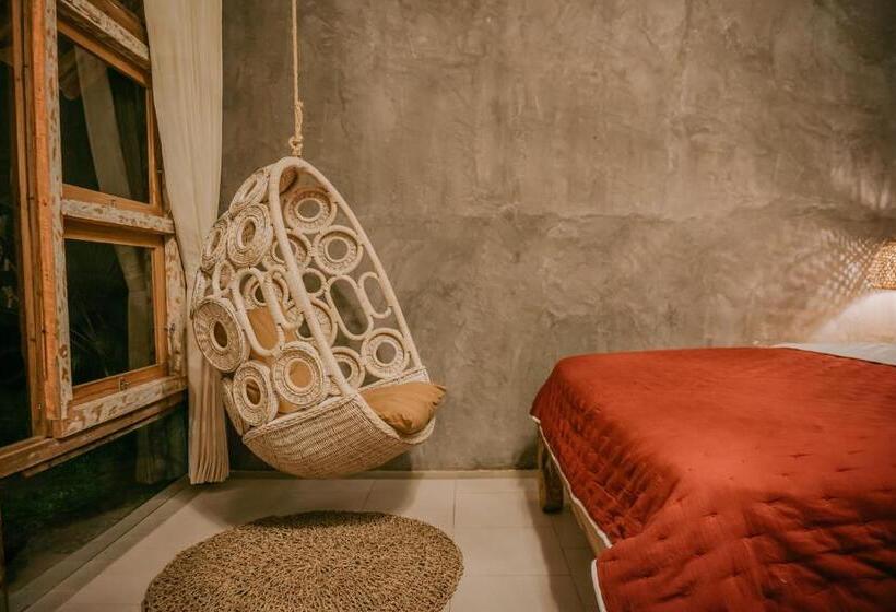 스탠다드 룸 풀장 전망, West Room At Semadi Living