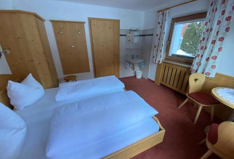 Standard room with outdoor bath, Pension Kandaharblick