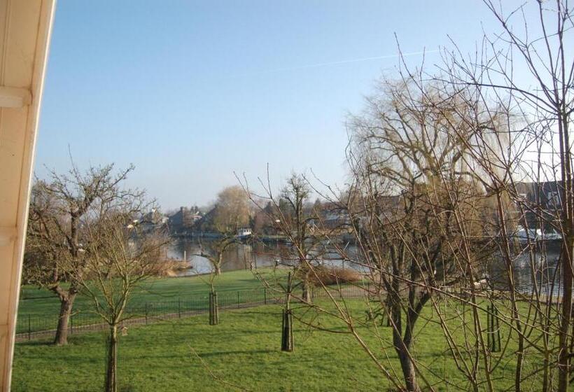 Dom 1 Sypialnia, De Willigen Logies