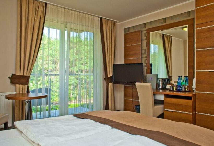 Номер Стандарт, 77 Restauracja Spa