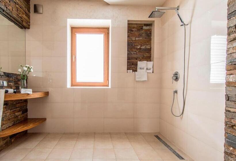 Апартаменты 1 Спальня с Балконом, Villa Magnat Spa, Jacuzzi, Sauna, Tężnia Solankowa