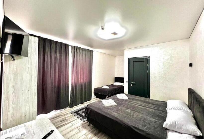 디럭스 트리플 룸, Spa Hotel Nachiku