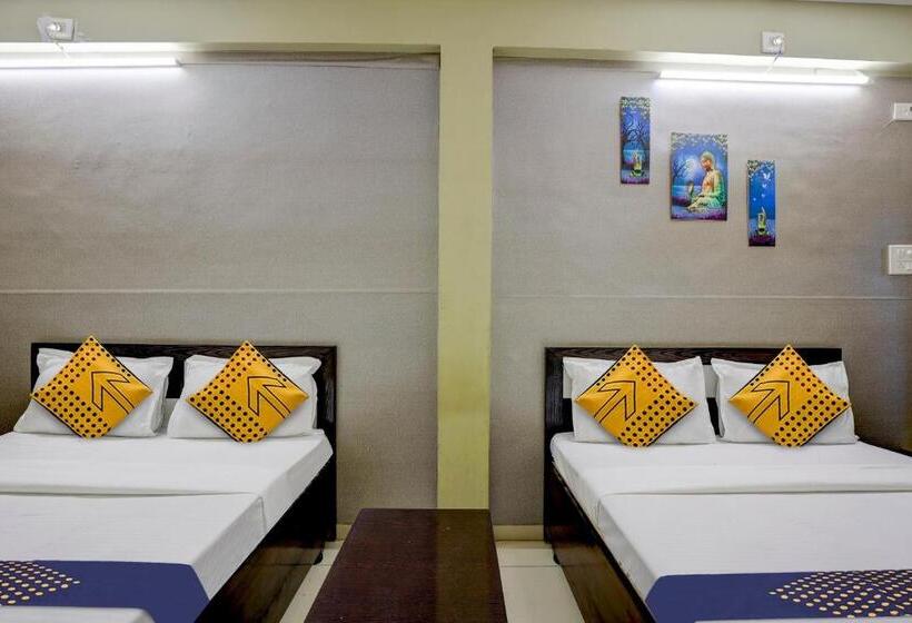 Трехместный Номер Классика, Oyo Hotel Sweet Dream