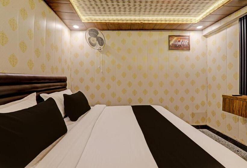 Трехместный Номер Классика, Collection O Hotel Bati Ghar And Resturant