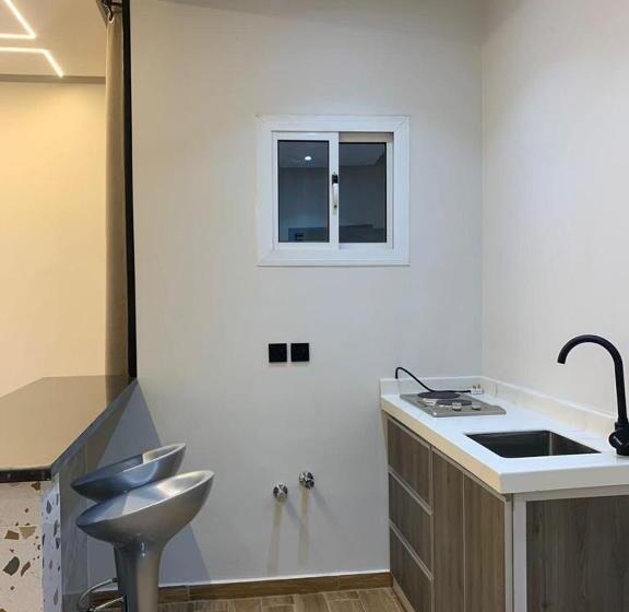 Люкс, قمة راحتي للشقق المخدومة Qimat Rahaity Serviced Apartments