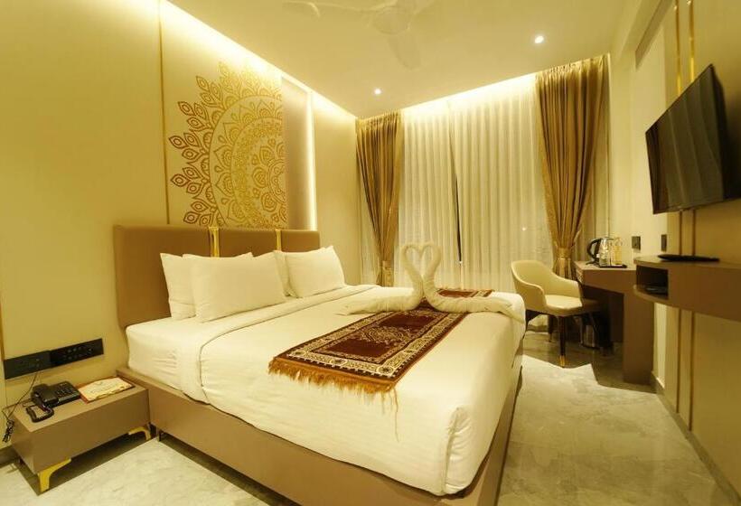 标准间, Yuvraj Le Royale