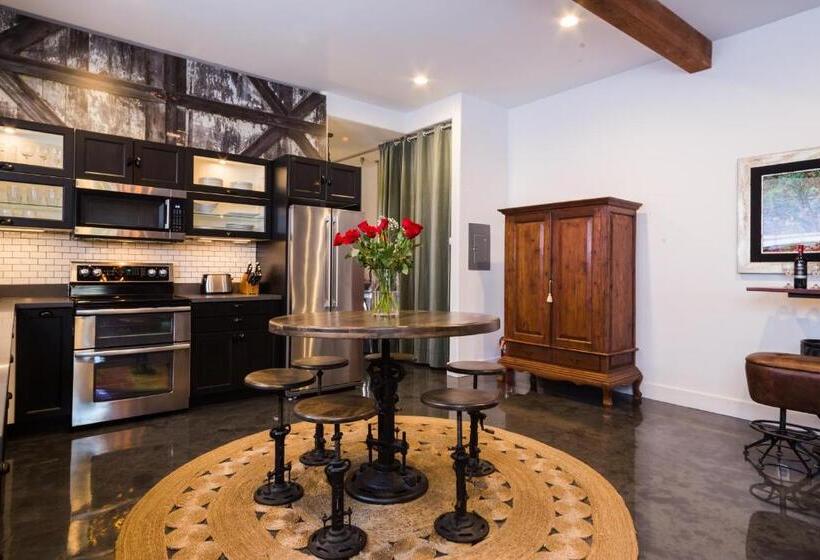 低层单卧公寓, Petaluma Warehouse Lofts Unit D