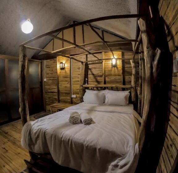 Номер Стандарт Вид на Горы, Lamiaceae Wood Cabin
