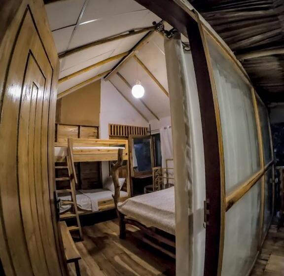 Семейный Номер Вид на Горы, Lamiaceae Wood Cabin