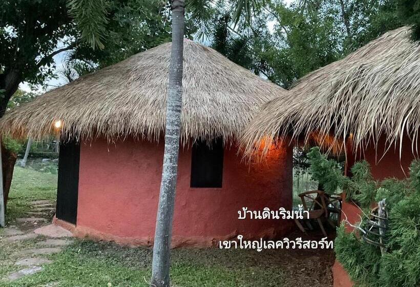 Номер Стандарт, Khao Yai Lake Hill Resort เขาใหญ่เลค ฮิลล์ รีสอร์ท