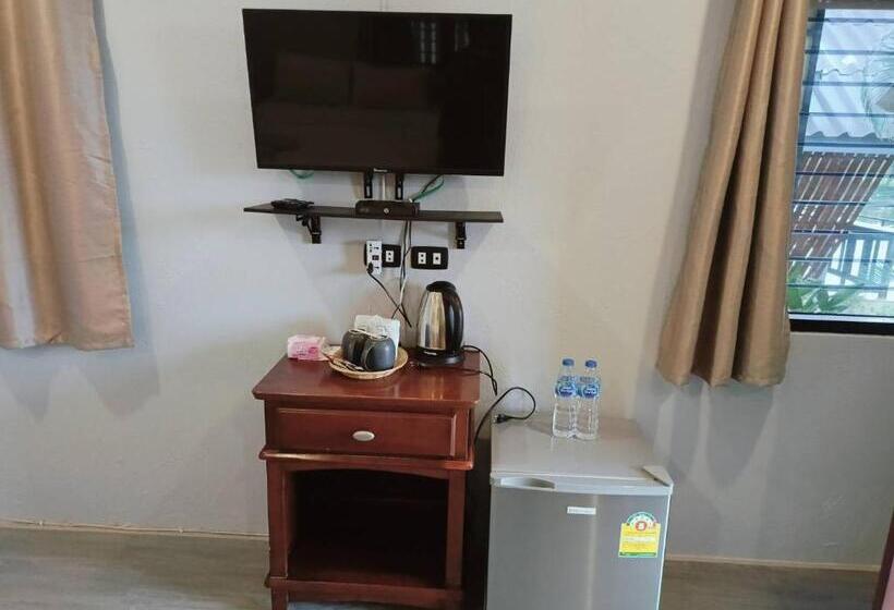 Номер Deluxe с Балконом, Khao Yai Lake Hill Resort เขาใหญ่เลค ฮิลล์ รีสอร์ท