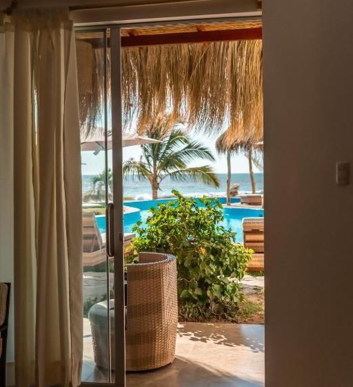 스위트, Beso De Sal Resort
