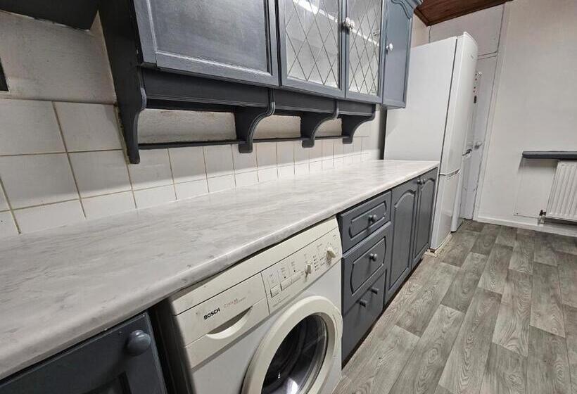 غرفة قياسية, Spitalfields Rooms