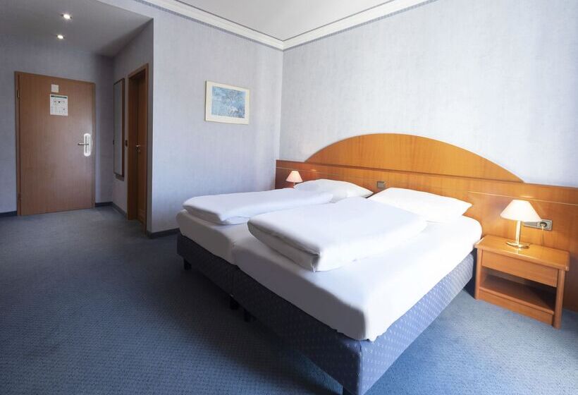 Номер Стандарт, B&b Hotel Gotha Hbf